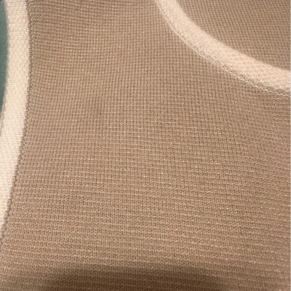 Abercrombie & Fitch Beige Sleeveless Knit Vest Size Large - Picture 6 of 6